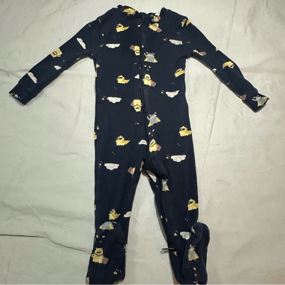 RISE little earthling - LIKE NEW Navy Blue Baby Onesie/sleeper w/ Cute Patterns - Picture 1 of 4